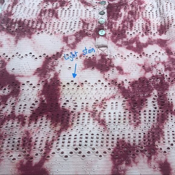 Free People Women’s Pink Tie Dye Eyelet Short Sleeve Boho Tee Top Size SP - Picture 9 of 9
